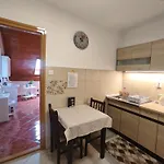 Era Apartment *