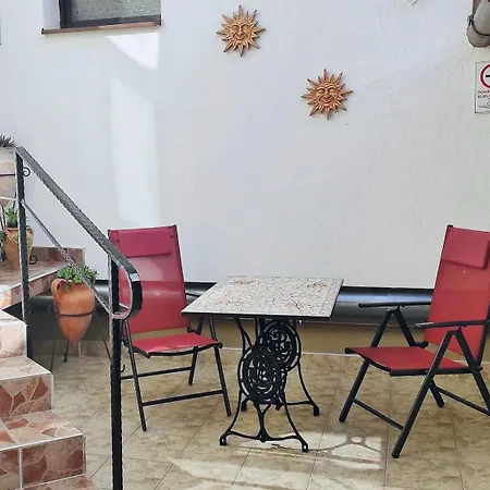 Era Apartment *