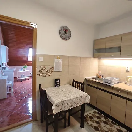 Era Apartmanhaz 