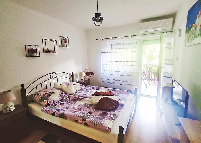 Era Apartament *